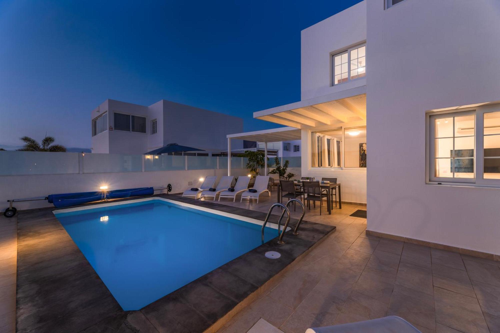 Villa Atlantica - Heated Pool In Playa Blanca المظهر الخارجي الصورة