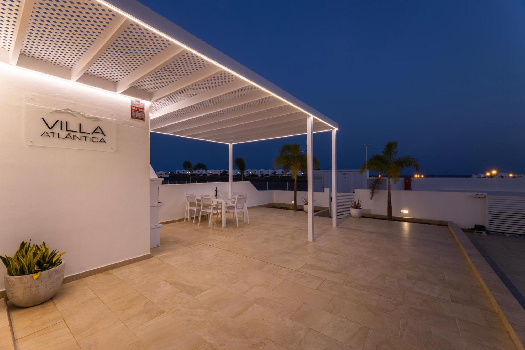 Villa Atlantica - Heated Pool In Playa Blanca المظهر الخارجي الصورة