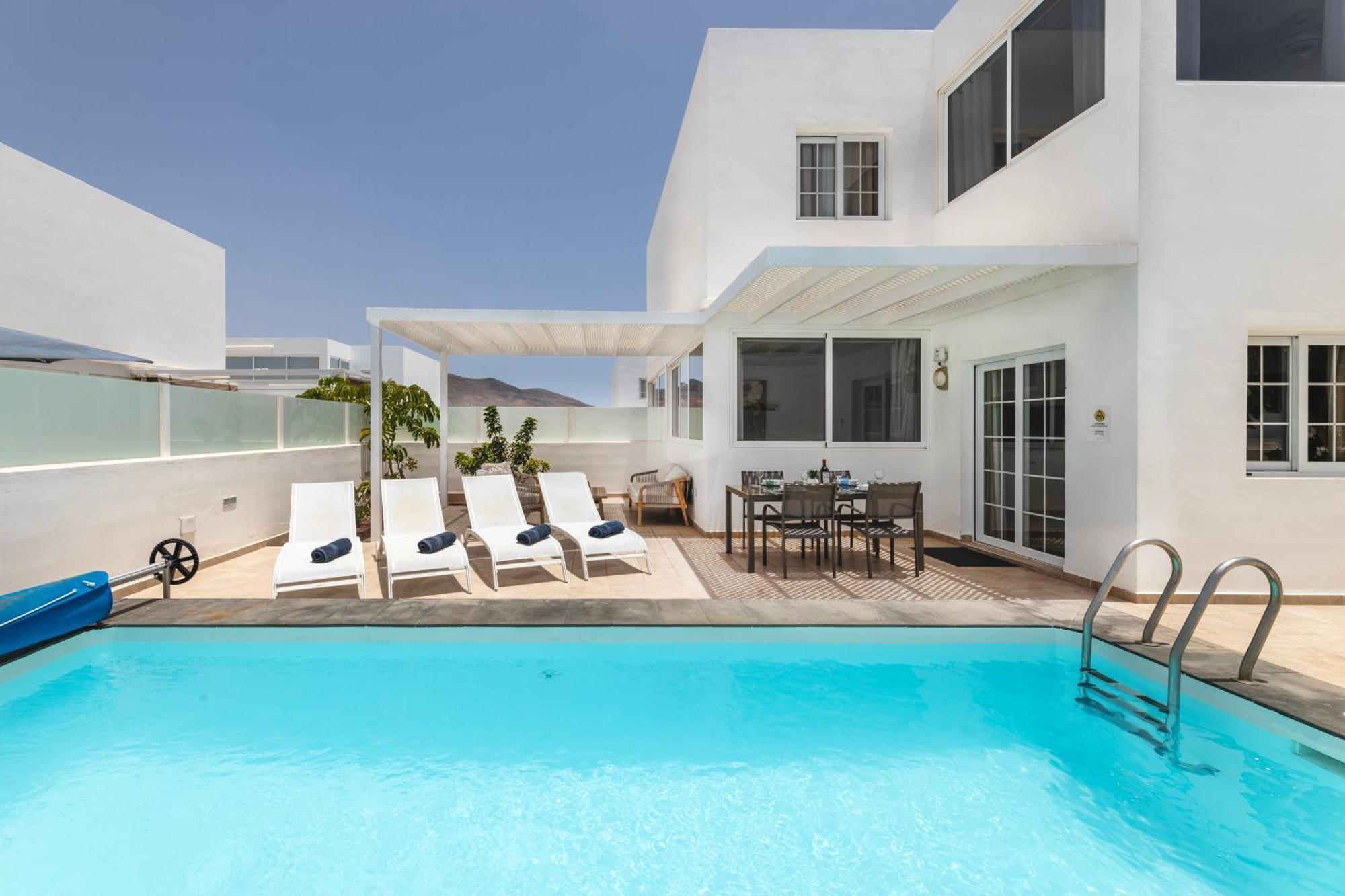Villa Atlantica - Heated Pool In Playa Blanca المظهر الخارجي الصورة